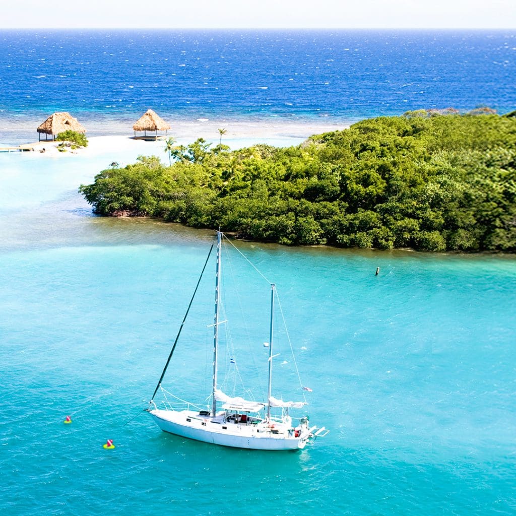 The Bay Islands in Honduras, Roatan, Utila & Guanaja