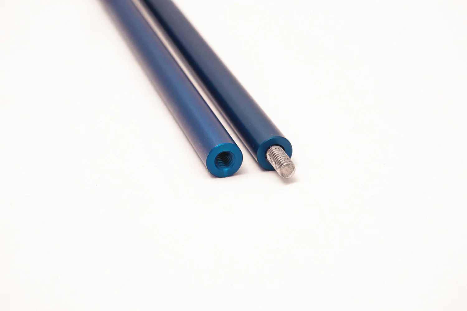 Close-up of Neritic Lionfish Eliminator pole spear two-piece connection with 6mm stainless steel threading.