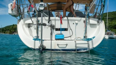 Nomad dive system on the back deck of a sailboat
