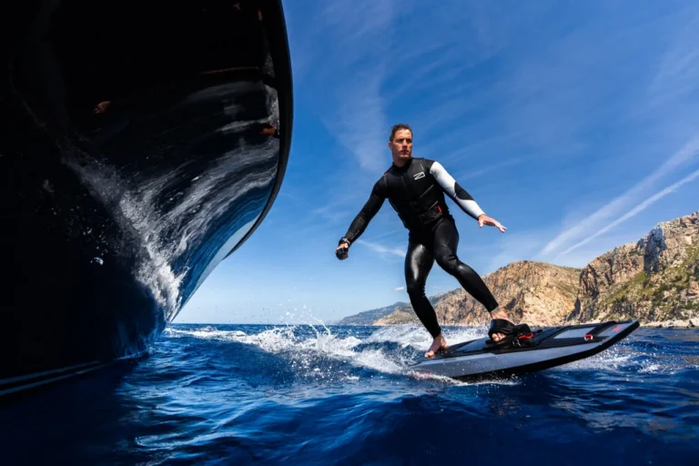Awake Ravik Adventure Electric Surfboard